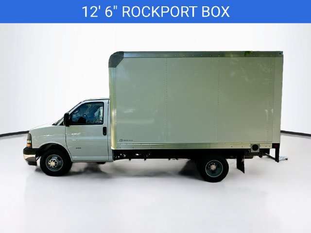 New 2026 Chevrolet Express Cutaway 3500 1WT Cutaway Van