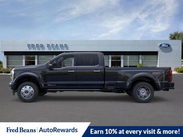 2026 Ford F-450 Platinum photo 4