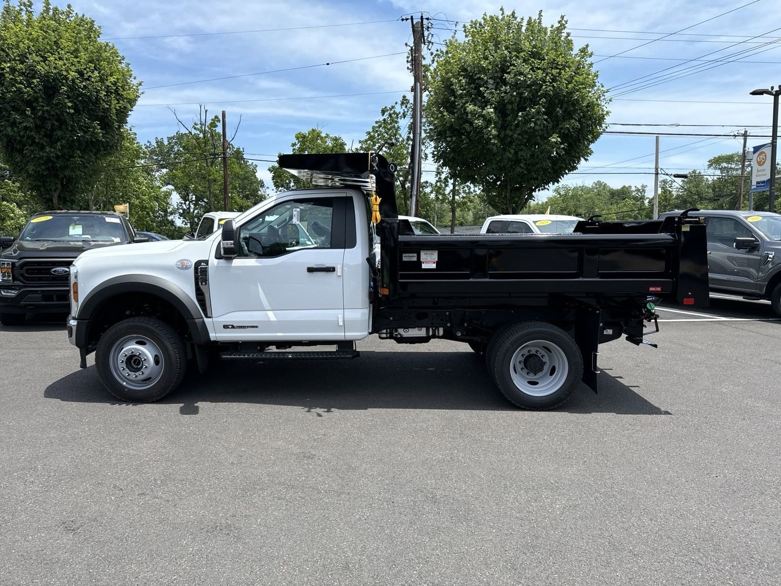 2024 Ford F-450 XL photo 2
