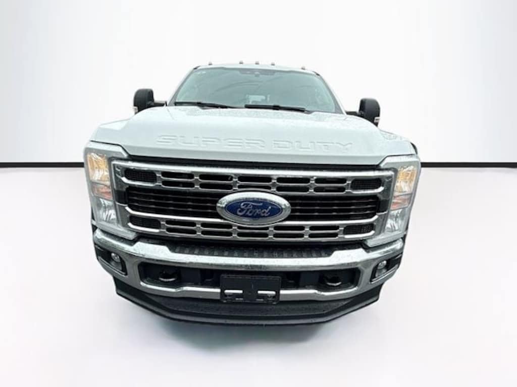 New 2026 Ford F-450 Chassis XL Truck Crew Cab