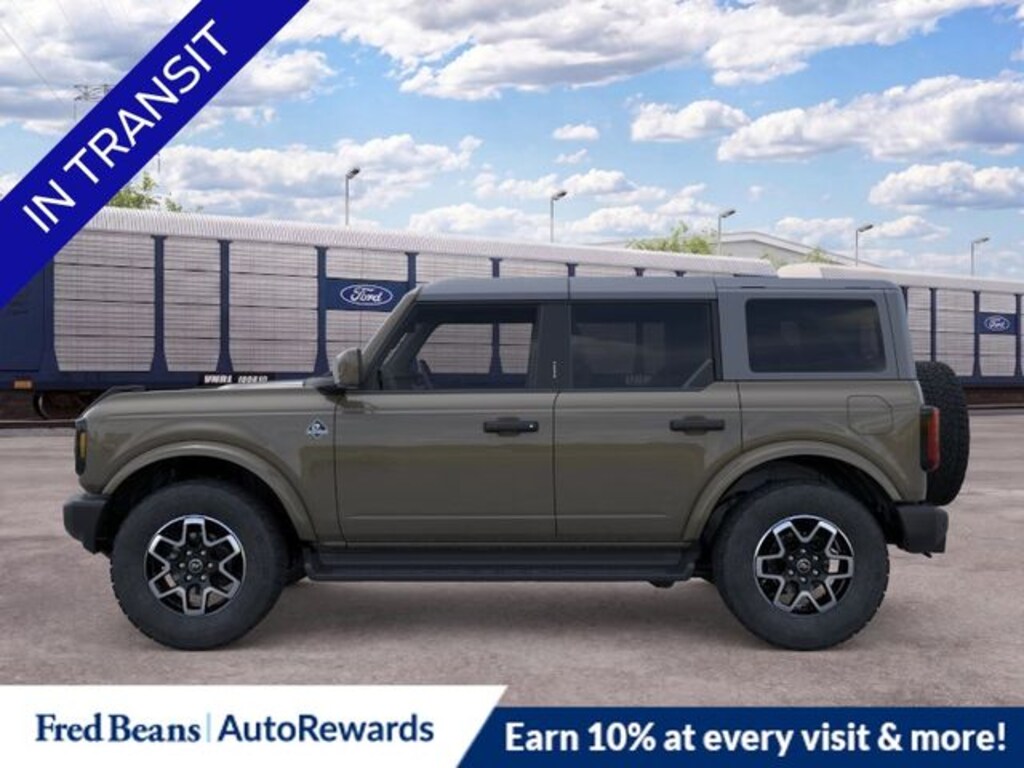 New 2026 Ford Bronco Outer Banks SUV