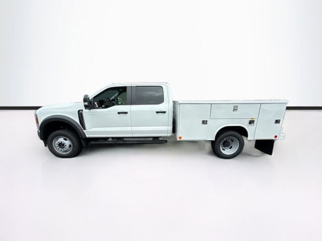 New 2026 Ford F-450 Chassis XL Truck Crew Cab