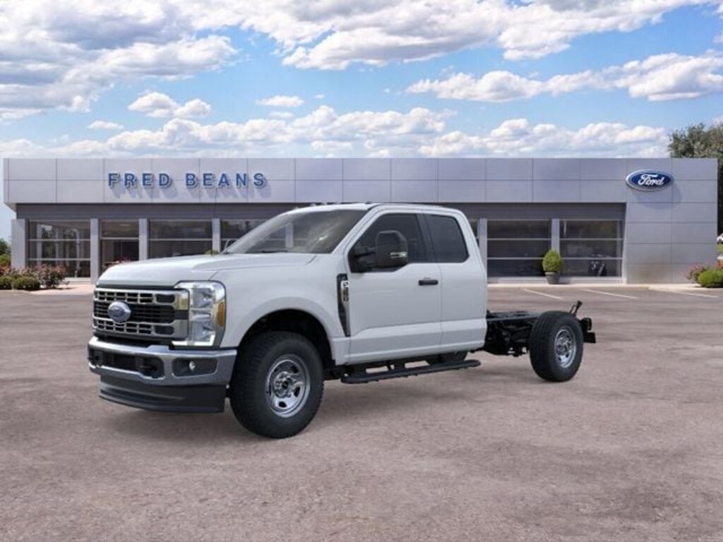 New 2026 Ford F-350 Chassis XL Truck Super Cab