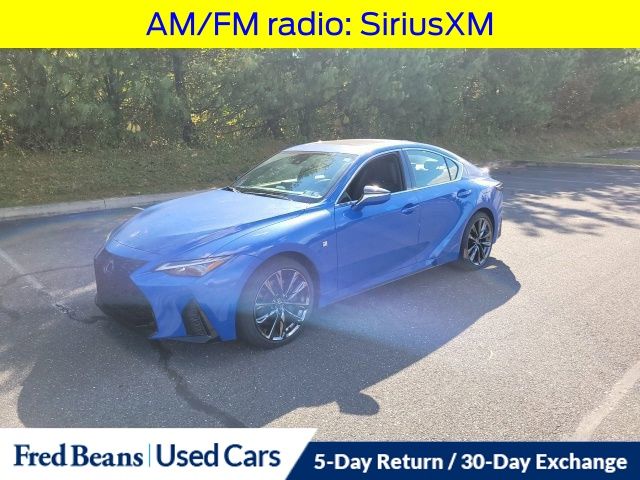 2023 Lexus IS 350 F SPORT photo 3
