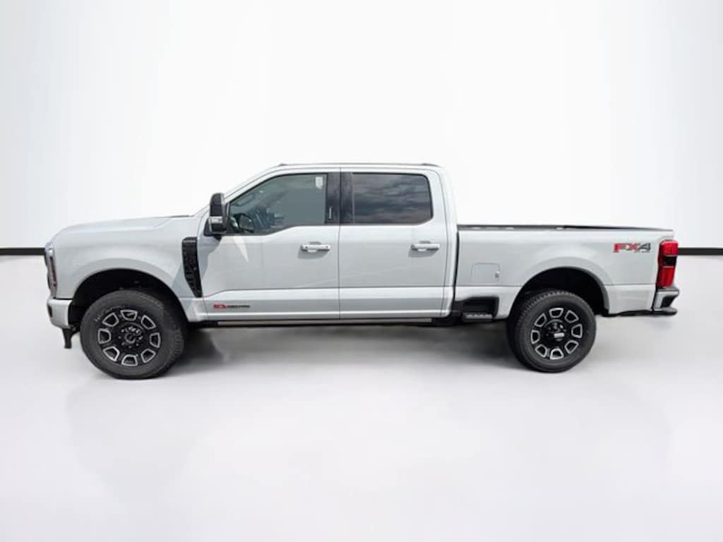 New 2026 Ford F-350 Platinum Truck Crew Cab