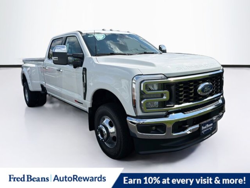 New 2026 Ford F-350 Lariat Truck Crew Cab
