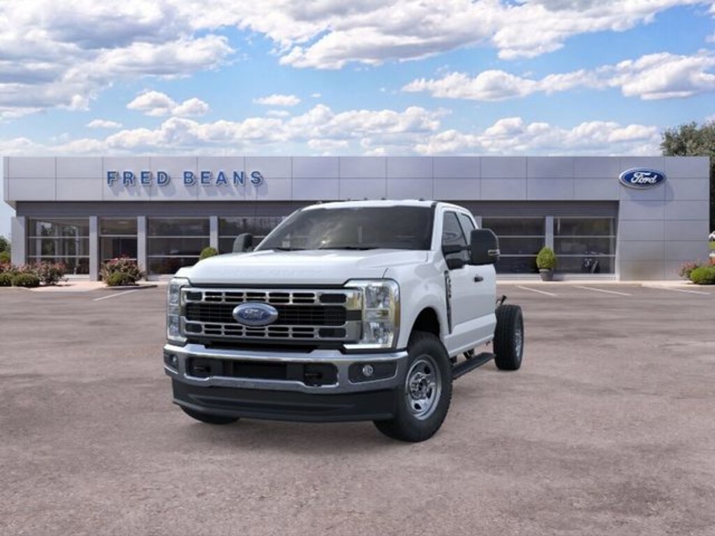 New 2026 Ford F-350 Chassis XL Truck Super Cab