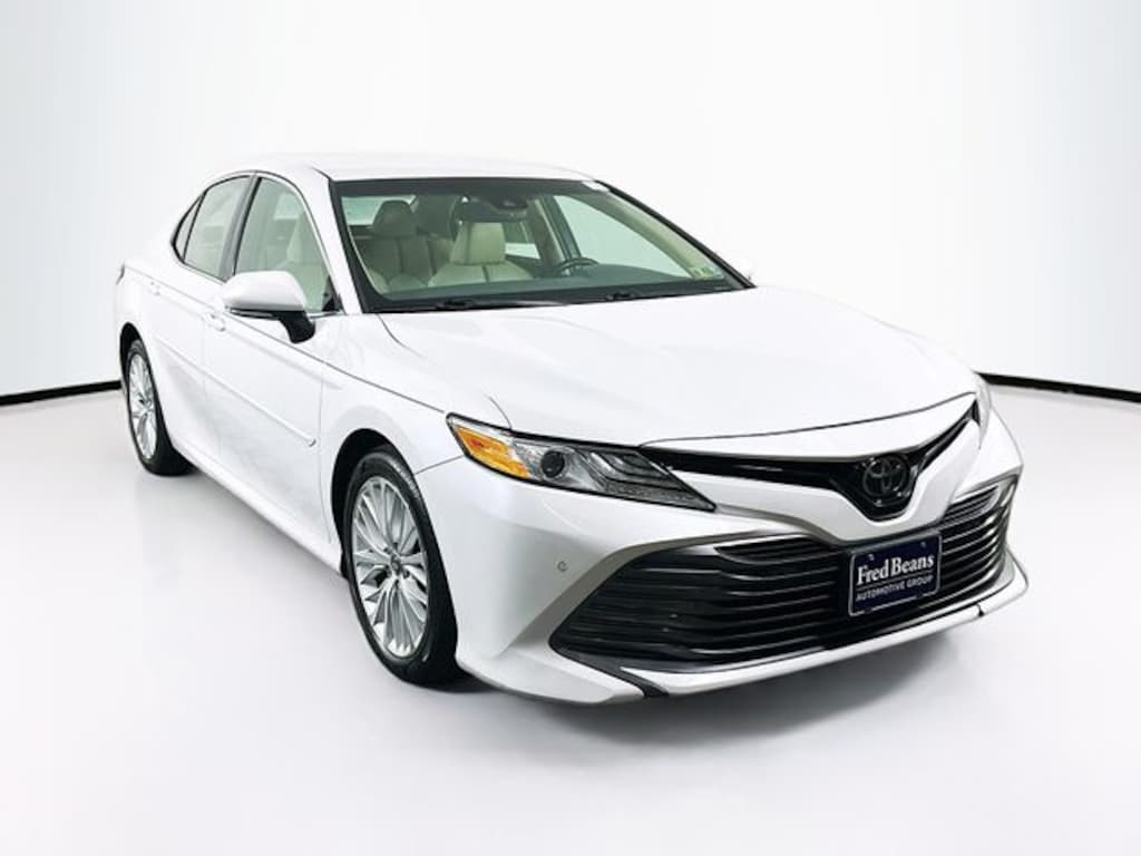 Used 2018 Toyota Camry XLE Sedan