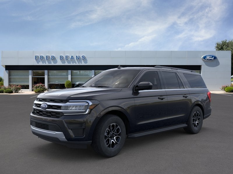 2024 Ford Expedition MAX XLT photo 2