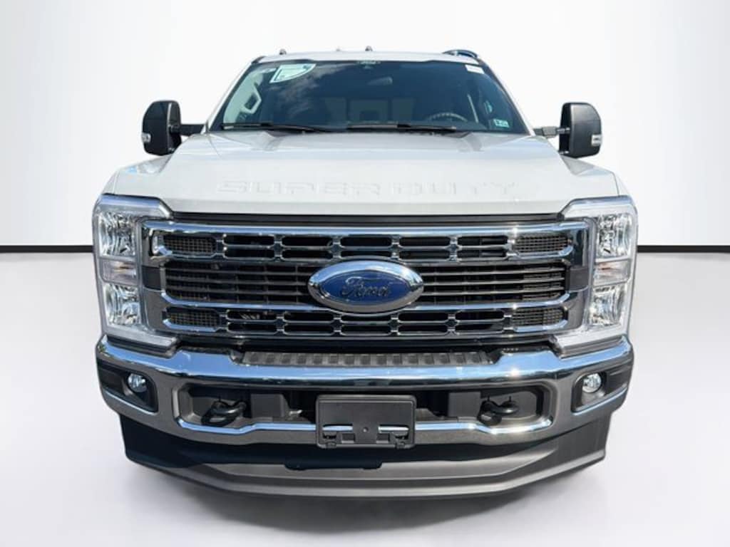 New 2026 Ford F-250 XLT Truck Crew Cab