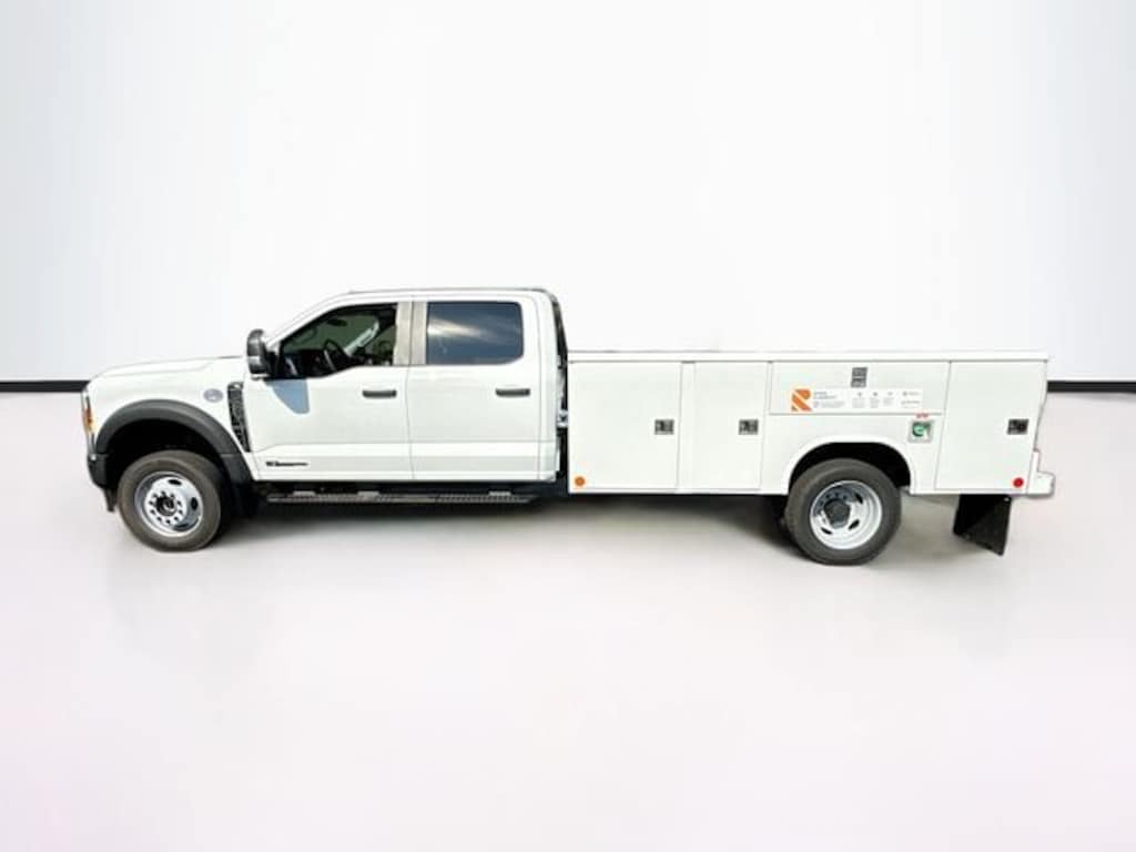 New 2026 Ford F-450 Chassis XL Truck Crew Cab