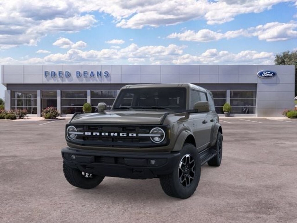 New 2026 Ford Bronco Outer Banks SUV