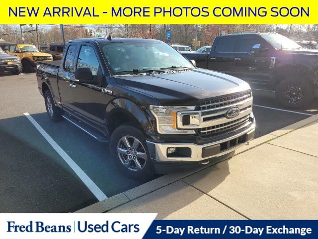 2019 Ford F-150 XLT photo 2