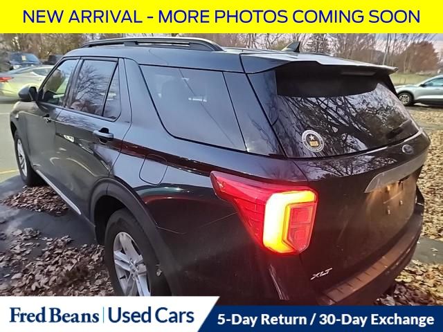 2023 Ford Explorer XLT photo 3
