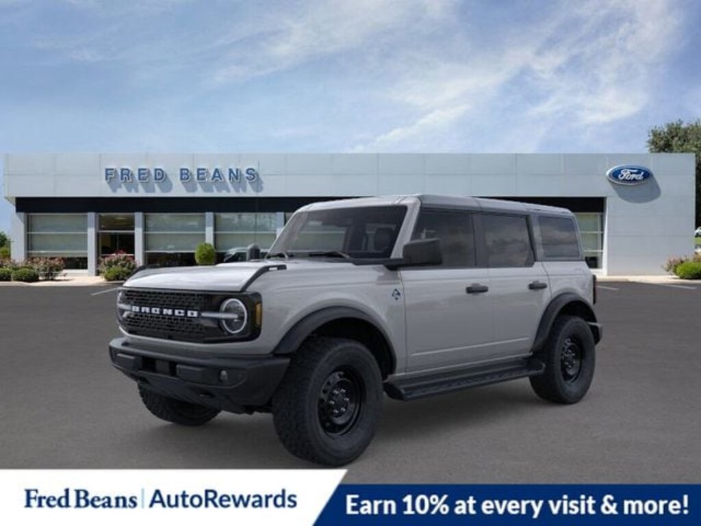 New 2026 Ford Bronco Outer Banks SUV