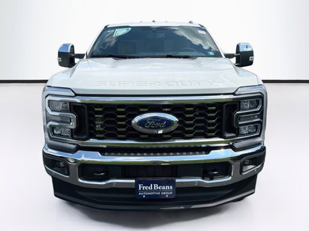 New 2026 Ford F-350 Lariat Truck Crew Cab