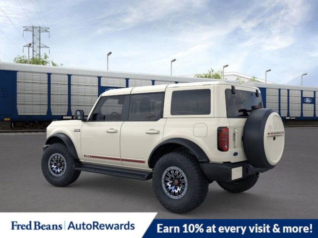 New 2026 Ford Bronco Outer Banks SUV