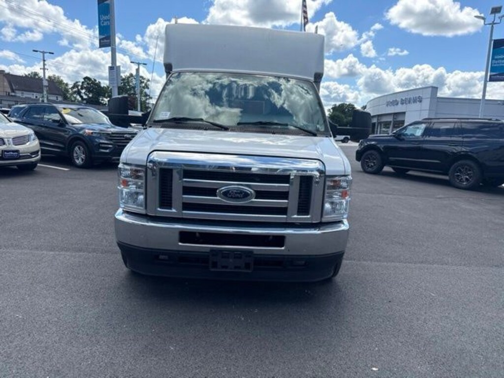 Used 2022 Ford E-350SD Base Truck