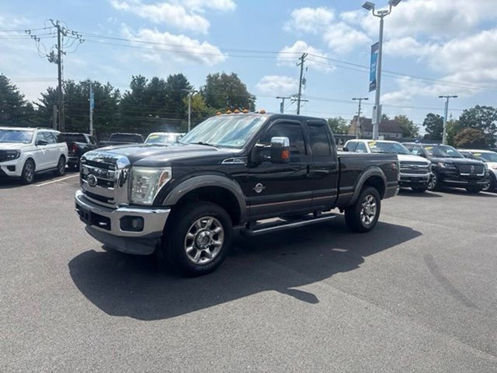 Used 2011 Ford F-250SD Lariat Truck Super Cab