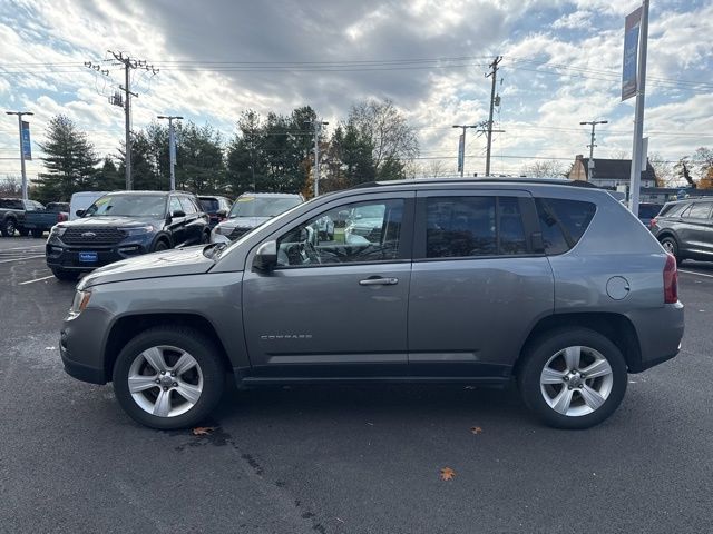 2014 Jeep Compass Latitude photo 4