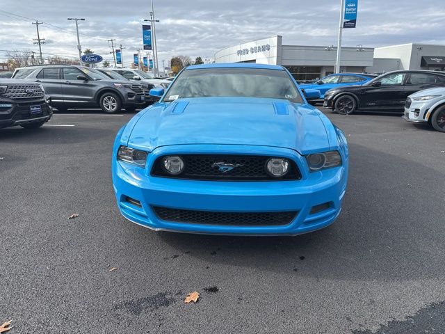 2013 Ford Mustang GT photo 2