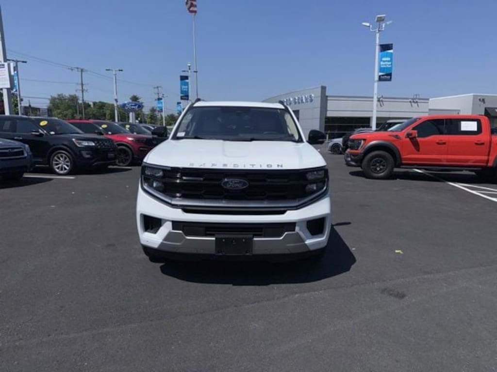 Certified 2025 Ford Expedition Platinum SUV