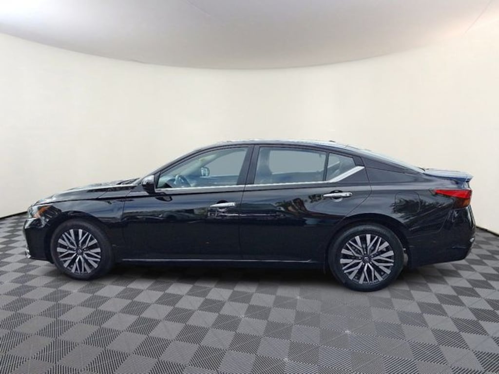 Certified 2023 Nissan Altima 2.5 SV Sedan