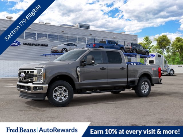 New 2027 Ford F-250 XLT Truck Crew Cab