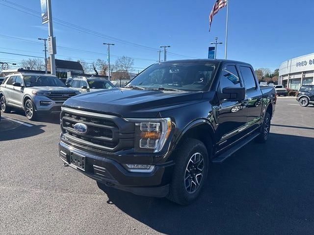 2022 Ford F-150 XLT photo 3