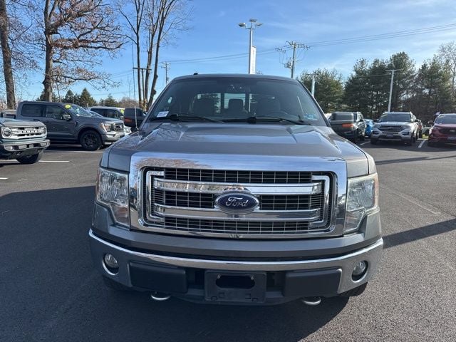2013 Ford F-150 XLT photo 2
