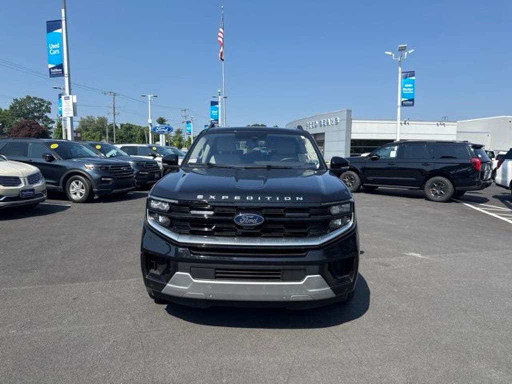 Certified 2025 Ford Expedition Max Platinum SUV