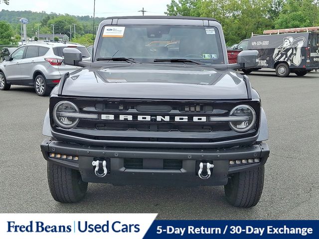2022 Ford Bronco Outer Banks photo 2
