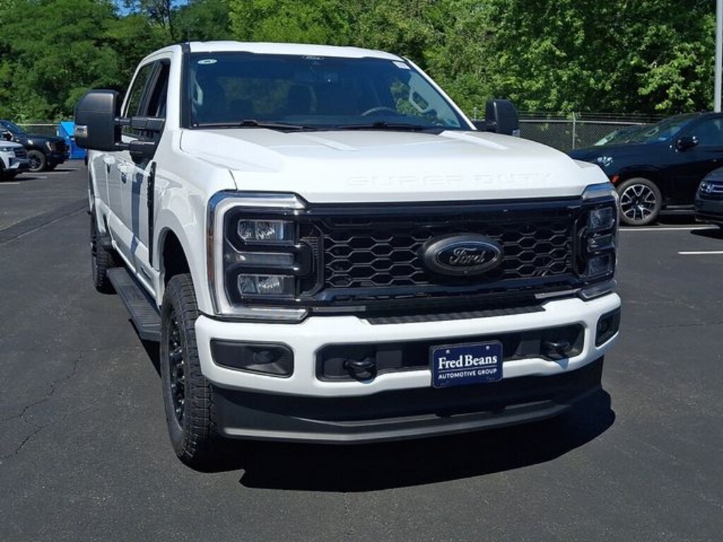 Used 2025 Ford F-250SD XLT Truck Crew Cab