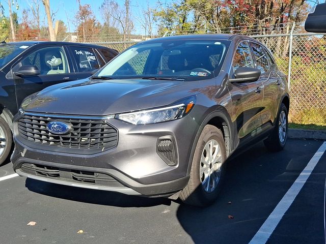 2023 Ford Escape Active photo 3