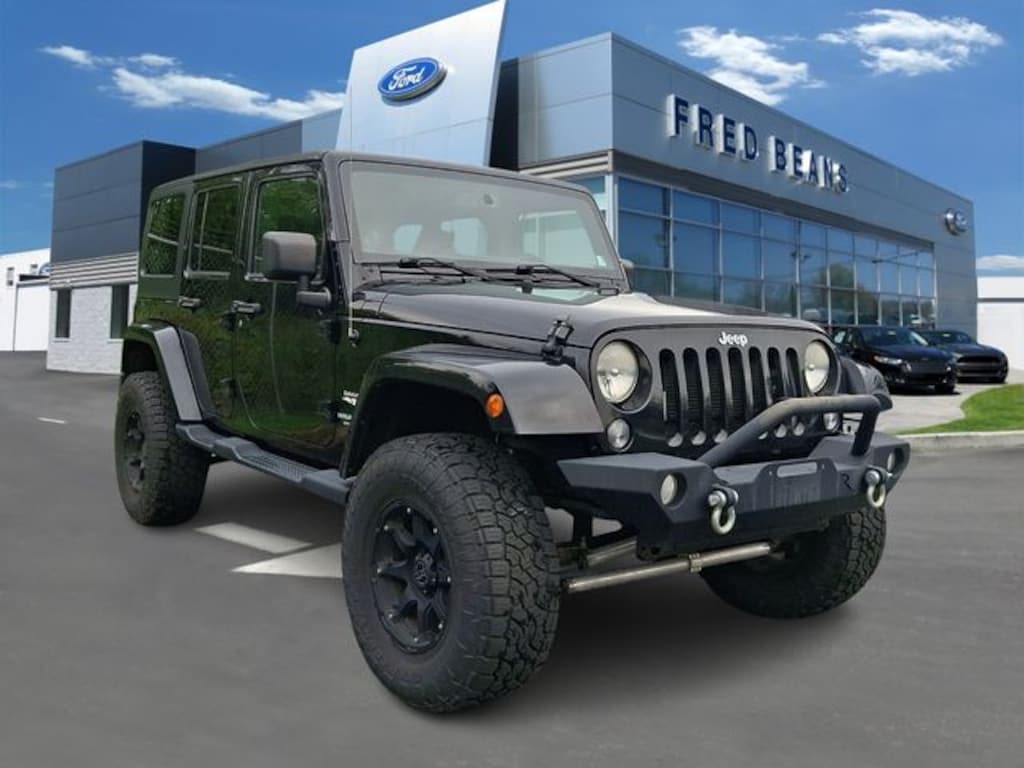 Used 2014 Jeep Wrangler Unlimited Sahara SUV
