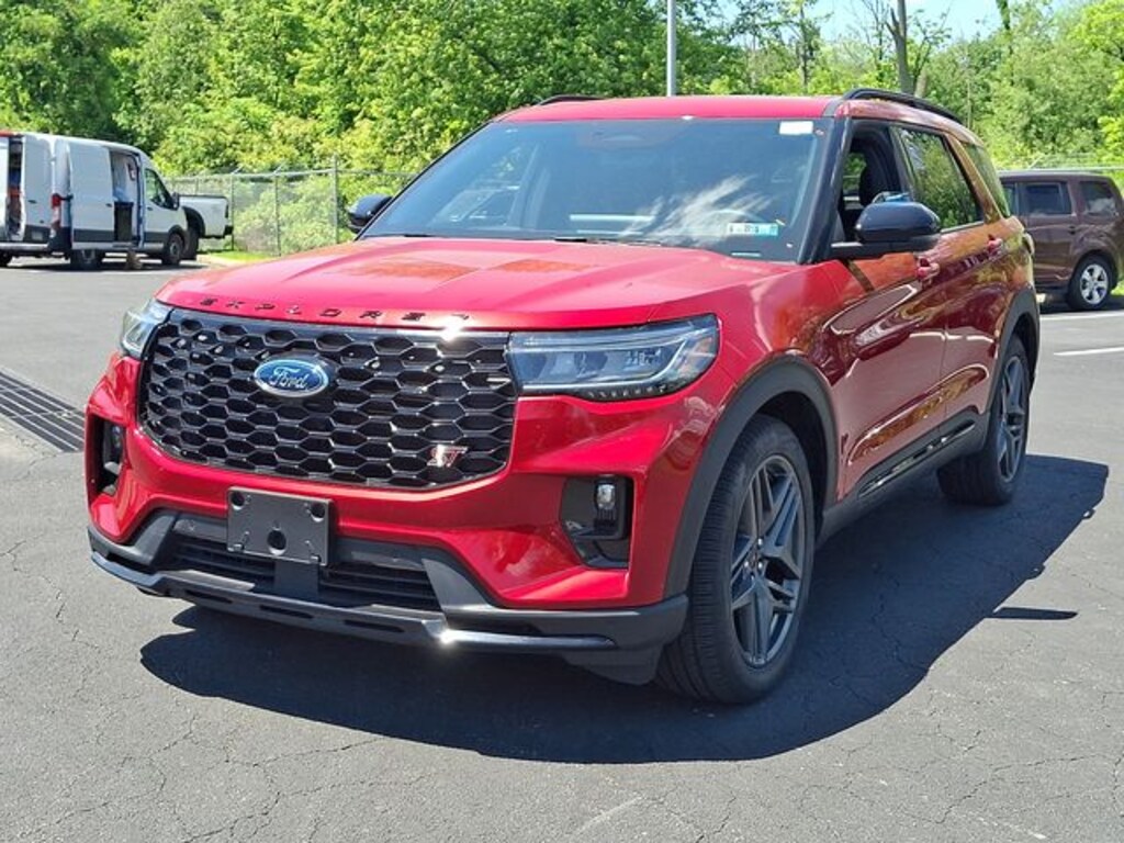 Used 2025 Ford Explorer ST SUV