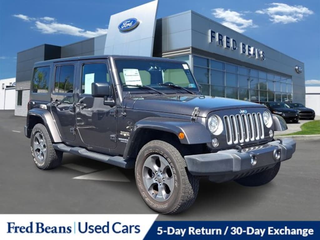Used 2017 Jeep Wrangler Unlimited Sahara SUV