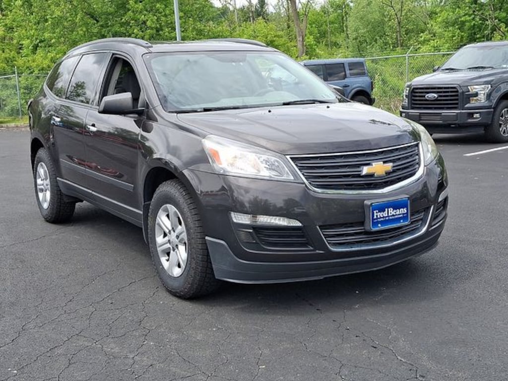 Used 2017 Chevrolet Traverse LS SUV