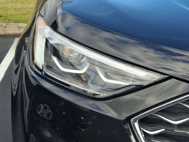 2022 Ford Edge Titanium photo 3