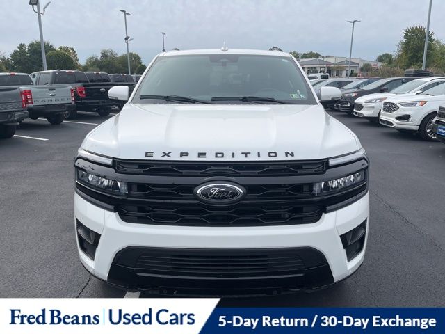 2023 Ford Expedition MAX Limited photo 2