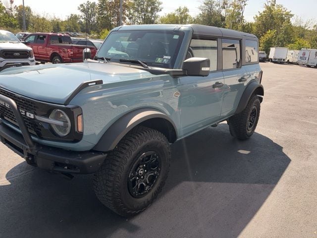 2023 Ford Bronco Wildtrak photo 2