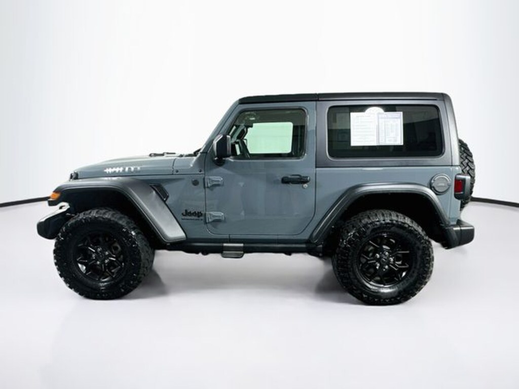 Used 2025 Jeep Wrangler Willys SUV