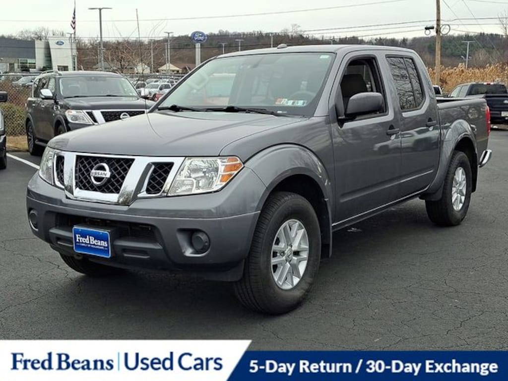 Used 2018 Nissan Frontier SV Truck Crew Cab