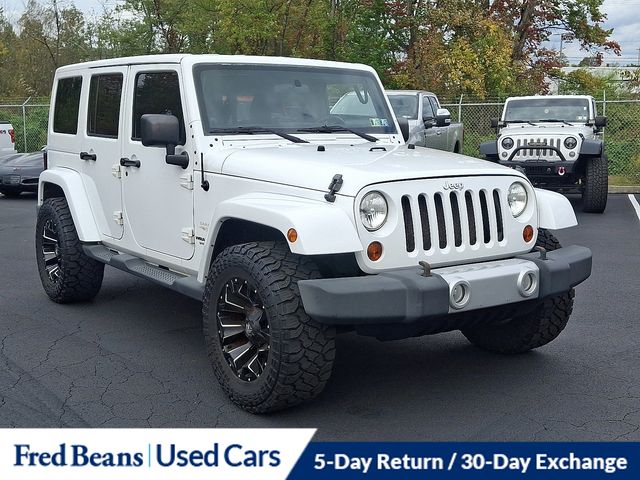 2011 Jeep Wrangler Unlimited Sahara photo 2