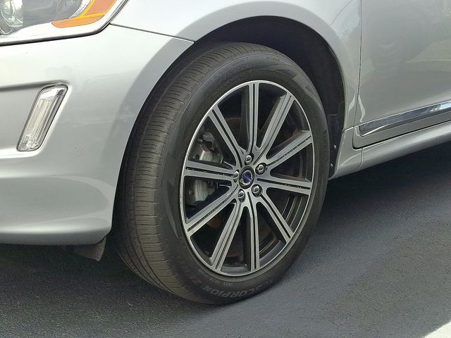 2017 Volvo XC60 T6 Inscription photo 4