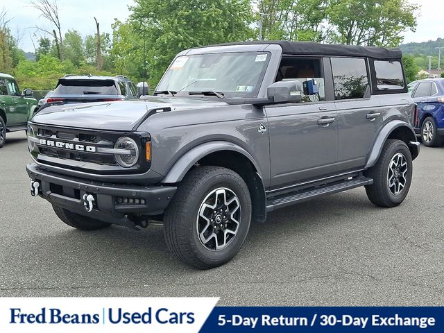 2022 Ford Bronco Outer Banks photo 4