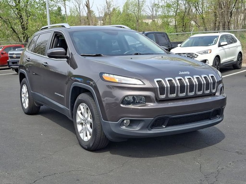 Used 2018 Jeep Cherokee Latitude Plus SUV