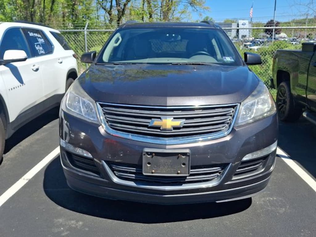 Used 2017 Chevrolet Traverse LS SUV