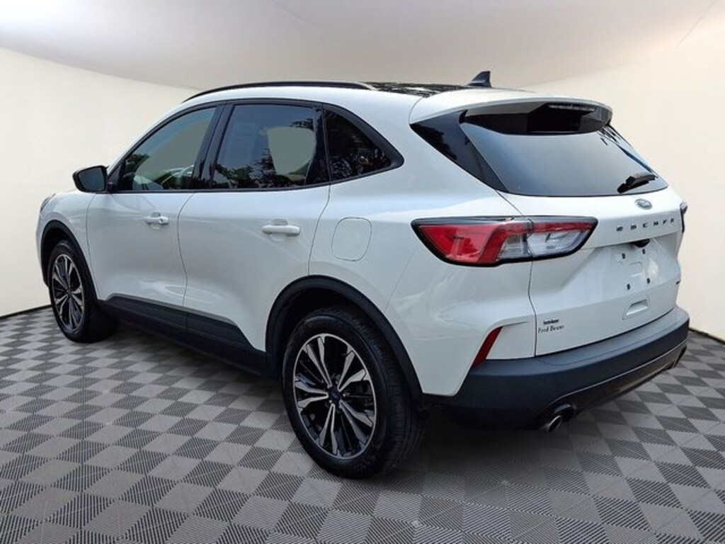 Used 2022 Ford Escape SE SUV