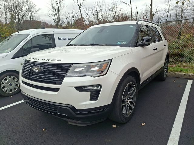 2018 Ford Explorer Sport photo 3